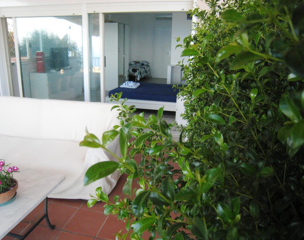 B&B La Terrazza Sul Mare Taormina Værelse billede
