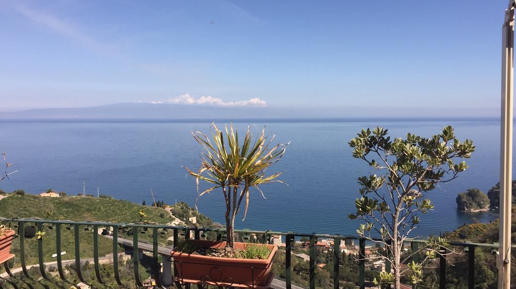 B&B La Terrazza Sul Mare Taormina Eksteriør billede