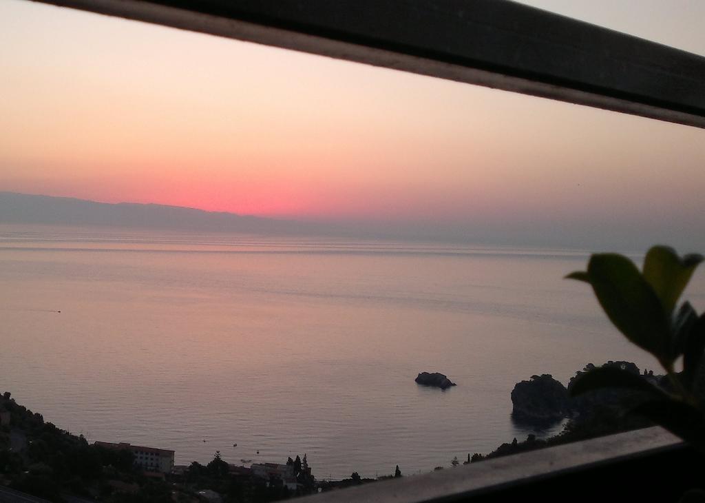 B&B La Terrazza Sul Mare Taormina Eksteriør billede